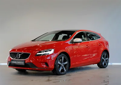 2016 VOLVO V40