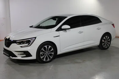 2025 RENAULT MEGANE