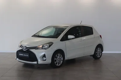 2016 TOYOTA YARIS