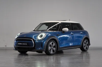 2021 MINI COOPER