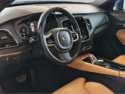 2020 VOLVO XC90