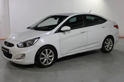 2018 HYUNDAI ACCENT BLUE