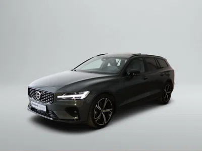 2025 VOLVO V60