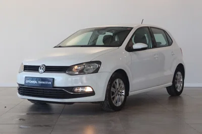 2015 VOLKSWAGEN POLO