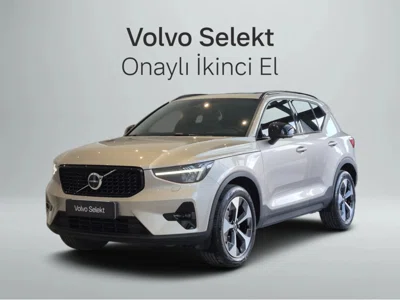 2024 VOLVO XC40